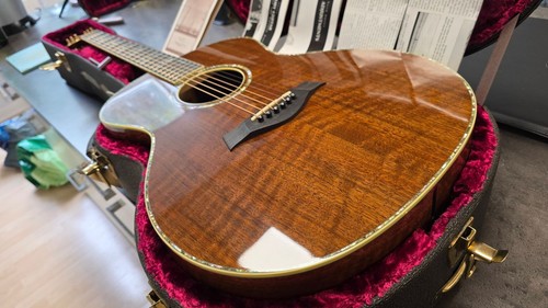 Taylor custom shop - taylor,